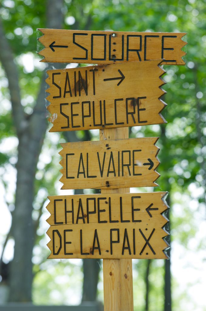 Signalisation indiquant Cap-de-la-Madeleine, un lieu historique au Québec